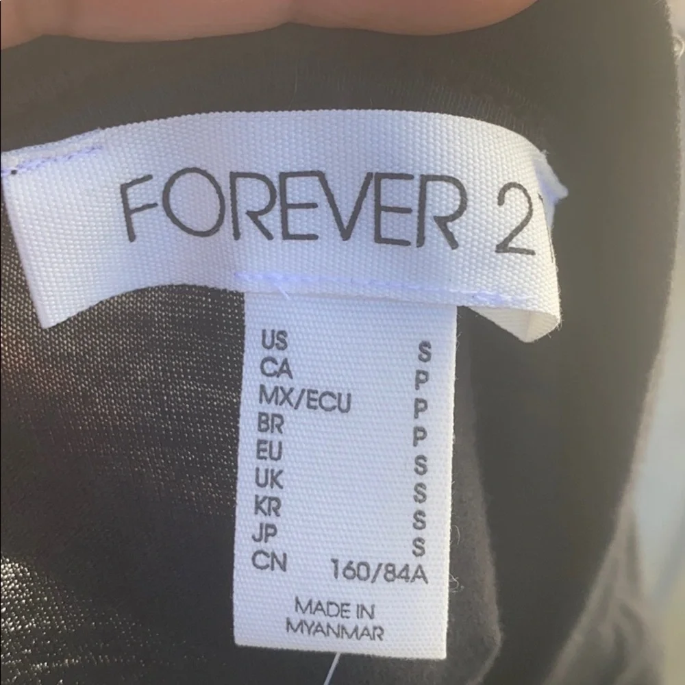 Black Tee - Picture 5 of 5